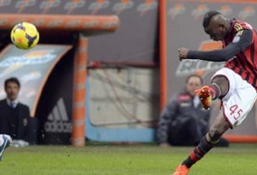 Video bàn thắng: Balotelli 'phá lưới' Bologna bằng một siêu phẩm