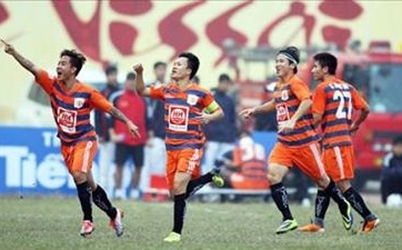 Văn Thắng tỏa sáng, V.NB giành được 1 điểm quý giá trước ĐT.LA