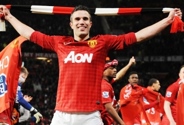 Bầu đội trưởng mới của MU: Van Persie không có tên