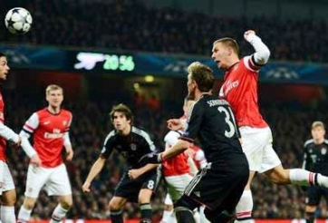 Arsenal thay đổi 7 vị trí trận tiếp Bayern