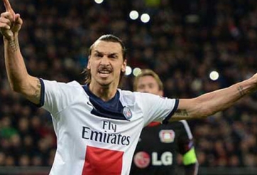 Lập siêu phẩm, Ibra vượt mặt CR7 tại Champions League