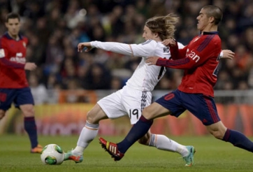 Man Utd vẫn chưa “buông tha” Real Madrid