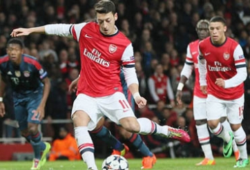 Franck Ribery biết trước Ozil sẽ sút hỏng phạt đền