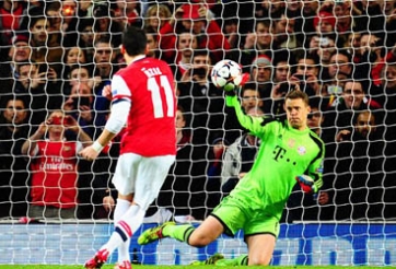 Wenger nói gì về quả phạt đền hỏng ăn của Ozil