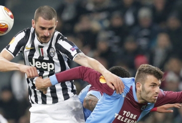 Video bàn thắng: Juventus 2-0 Trabzonspor (Vòng 1/16 - Europa League 2013/14)