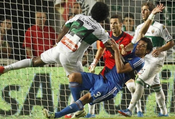 Real Madrid vs Elche: Lửa hận rực chiến Bernabeu, 22h00 ngày 22/2