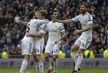 Bale lập “siêu phẩm” trong chiến thắng 3 sao của Real