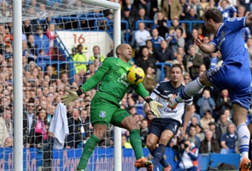 Terry ghi bàn 'giải cứu' Chelsea vào phút cuối