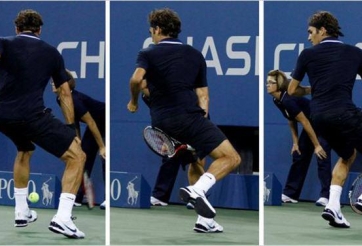 Video tennis: Federer tái hiện siêu phẩm đánh bóng qua háng tại Dubai Tennis Championships