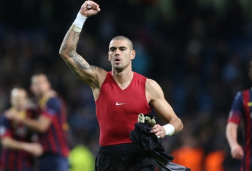 Nóng: Liverpool dẫn đầu trong cuộc đua giành Valdes