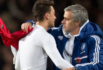 Bất ngờ: Mourinho muốn “giải cứu” Ozil khỏi Arsenal