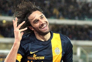 Verona bay cao: Luca Toni dự World Cup ở tuổi 37?