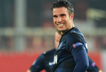 Man Utd sẽ không để Robin van Persie toại nguyện