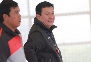 HLV Hoàng Văn Phúc sẽ quyết định tương lai sau trận đấu với Hồng Kông