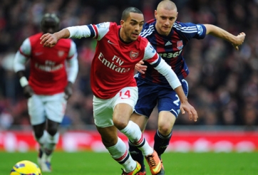 Stoke City vs Arsenal: Pháo thủ đến miền đất dữ