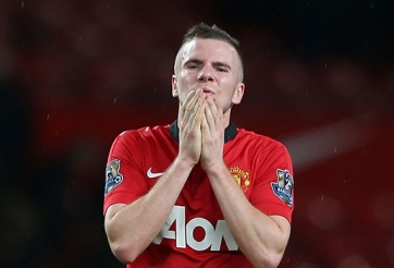 4000 chữ kí đòi… đuổi cổ Tom Cleverley