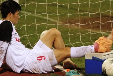 Dính chấn thương nặng, Công Vinh nguy cơ lỡ trận gặp Hồng Kông