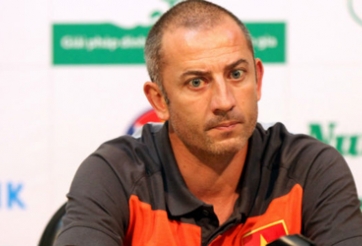 HLV Guillaume Graechen thận trọng dù U19 VN thắng đậm