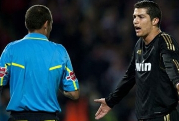 Lộ diện trọng tài bắt chính trận Siêu kinh điển