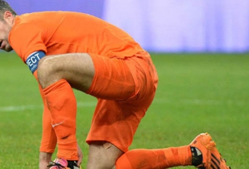 David Moyes ngạc nhiên vì Van Persie... chơi đủ 90 phút