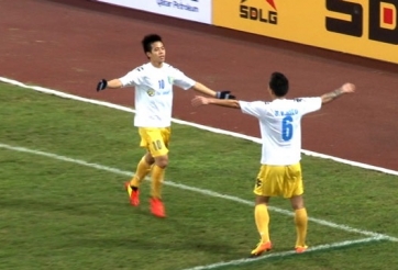 Đánh bại Arema, Hà Nội T&T giữ vững ngôi đầu bảng