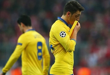 Arsenal nhận thông tin dữ từ Mesut Ozil