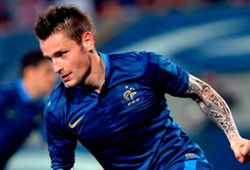 AS Roma tăng cường sức mạnh phòng ngự