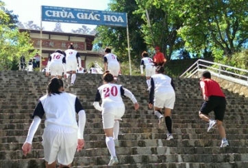 ĐT nữ Việt Nam bắt đầu tập nặng tại Đà Lạt