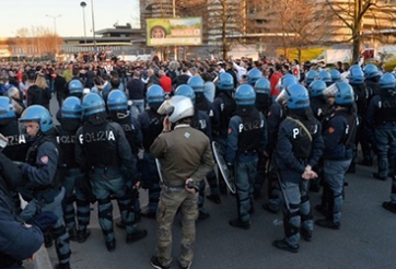 Ultra Milan ‘dằn mặt’ đội nhà