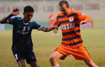 Kelantan vs V.Ninh Bình: Khách muốn có quà