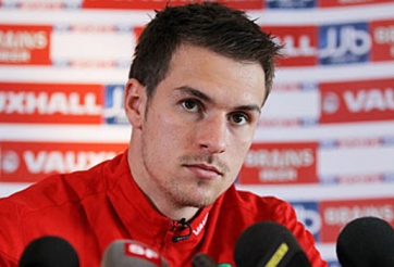 Aaron Ramsey trên đường trở thành huyền thoại
