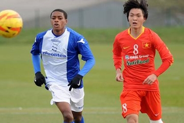 HLV U19 Birmingham nhận xét thế nào về lối đá của U19 Việt Nam?