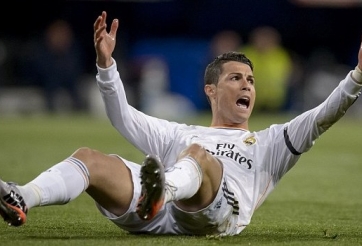 Video hậu Siêu kinh điển: Trọng tài bỏ qua 3 quả penalty