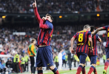 VIDEO: Lập hatrick, Messi đi vào lịch sử các trận Siêu kinh điển