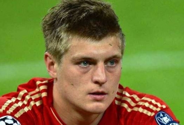 Kroos và Bayern vẫn bế tắc, MU mừng ra mặt