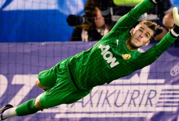 Video bóng đá: De Gea xuất sắc biến sai lầm thành cơ hội cho Man Utd