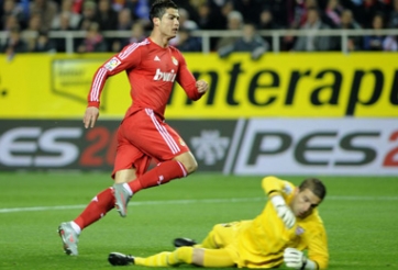 Gặp Sevilla, Ronaldo đích thị là 'hung thần'