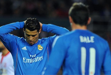 Cận cảnh tình huống Ronaldo bức xúc vì Gareth Bale tranh đá phạt