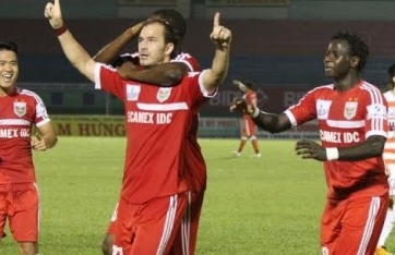 B.BD thận trọng trong cuộc đua vô địch V-League 2014