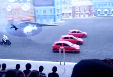 Video tai nạn đâm xe kinh hoàng khi biểu diễn motor