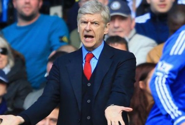 HLV Wenger lên tiếng về những nhận xét của Paul Scholes