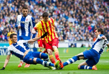 Chấm điểm Espanyol 0-1 Barca: Lại penalty, lại Messi!