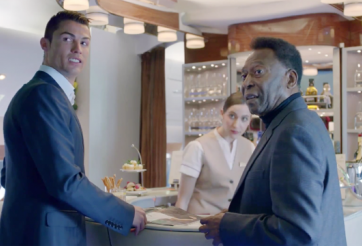 Video danh thủ: Cristiano Ronaldo lấn át Pele về độ nổi tiếng