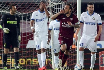 Hàng thủ mơ ngủ, Inter lại gây thất vọng