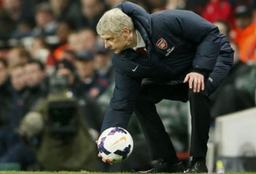 Arsene Wenger: 'Barca bị phạt là đúng nhưng FIFA cần thay đổi'