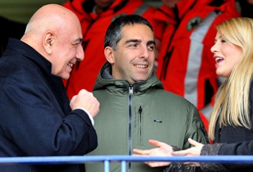 Giới chủ AC Milan tất bật tìm kiếm nhà đầu tư