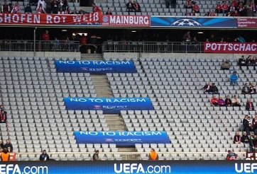 Bí mật góc khán đài trống trên sân của Bayern Munich