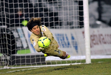 AC Milan quyết tìm người thay thế 'cụ nội' Abbiati