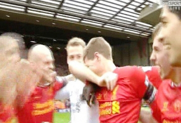 Video bóng đá: Steven Gerrard xúc động rơi nước mắt sau khi hạ Man City