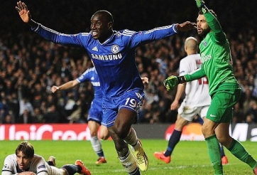 Bàn thắng của Demba Ba giúp Chelsea lãi lớn